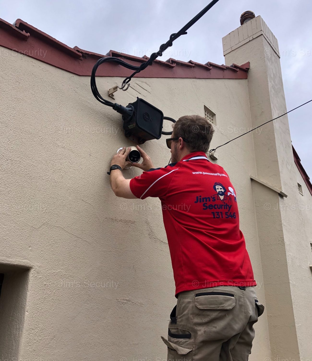 Installing security online camera on brick